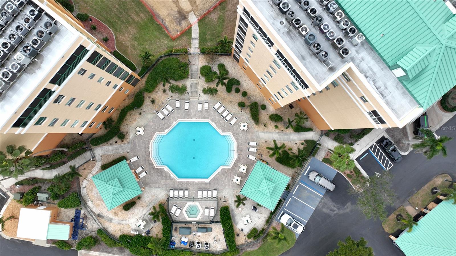 Image 24 of 29 For 2090 Matecumbe Key Road 1308