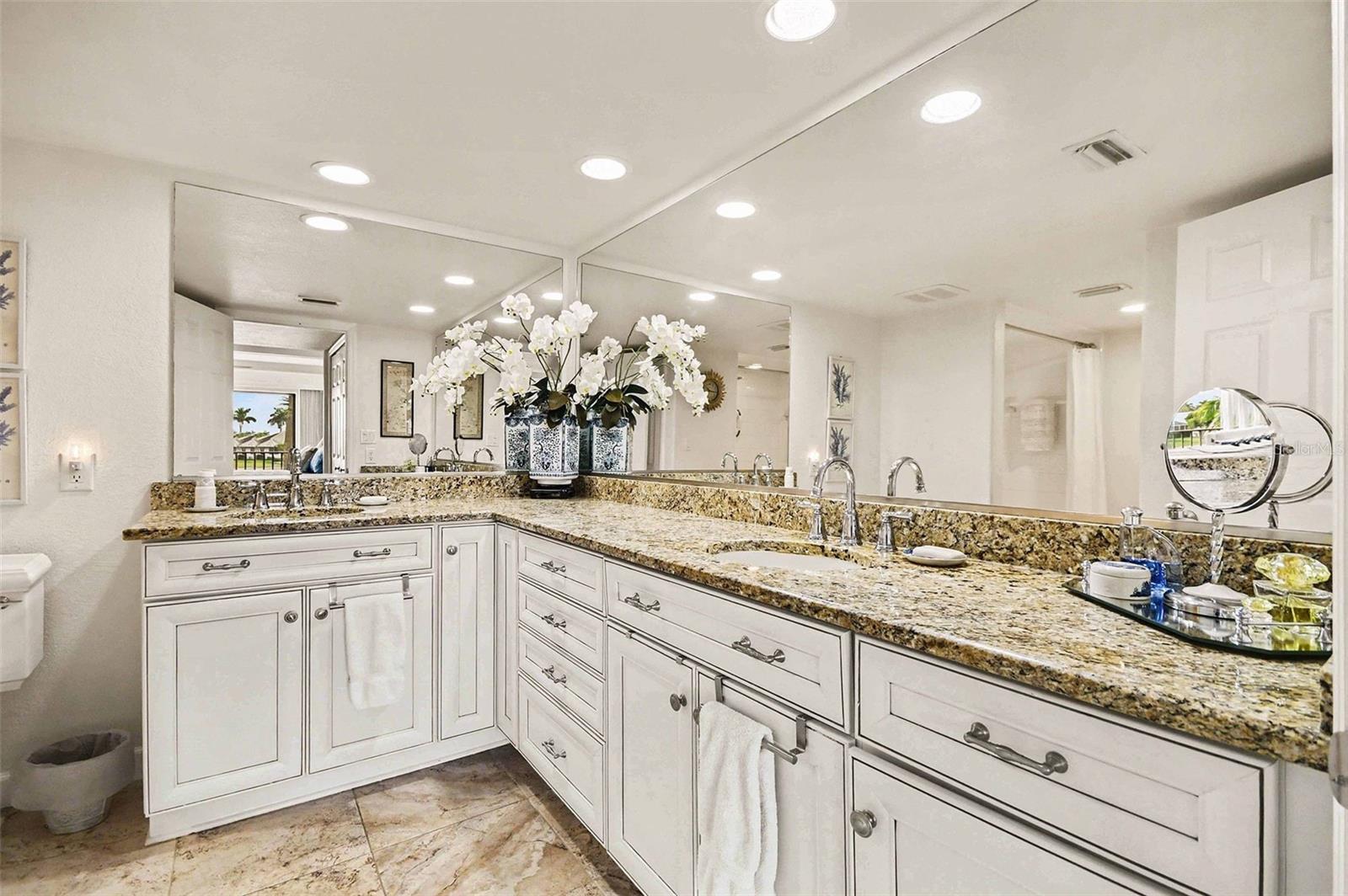 Image 15 of 30 For 601 Shreve Street 32b