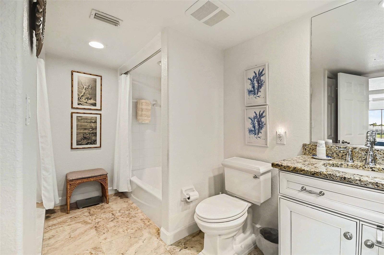 Image 17 of 30 For 601 Shreve Street 32b