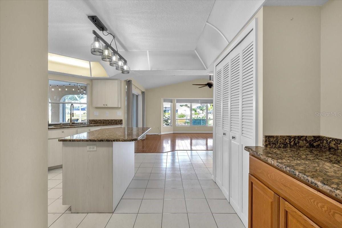 Image 16 of 81 For 272 Broadmoor Lane