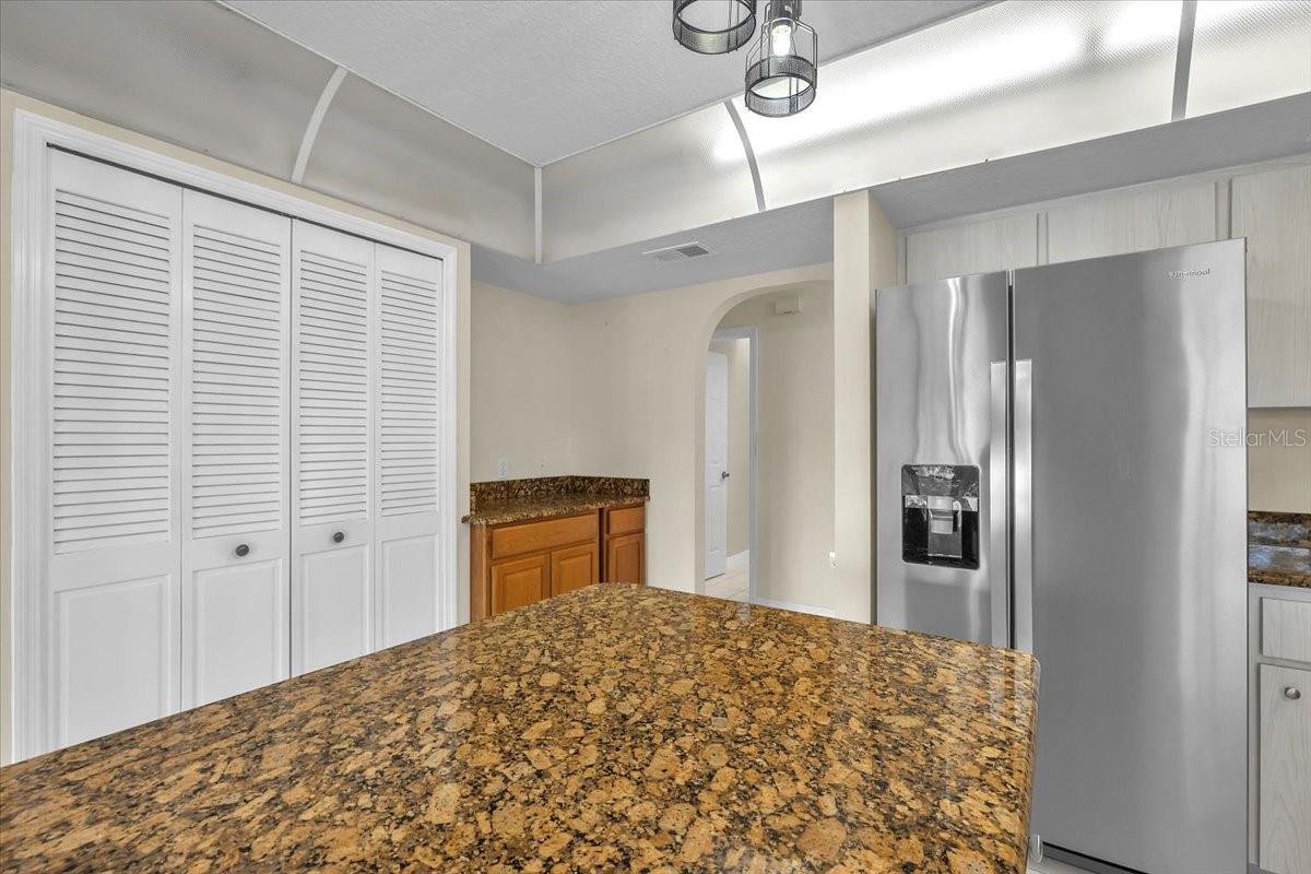 Image 22 of 81 For 272 Broadmoor Lane