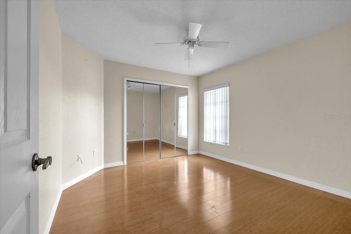 Image 41 of 81 For 272 Broadmoor Lane