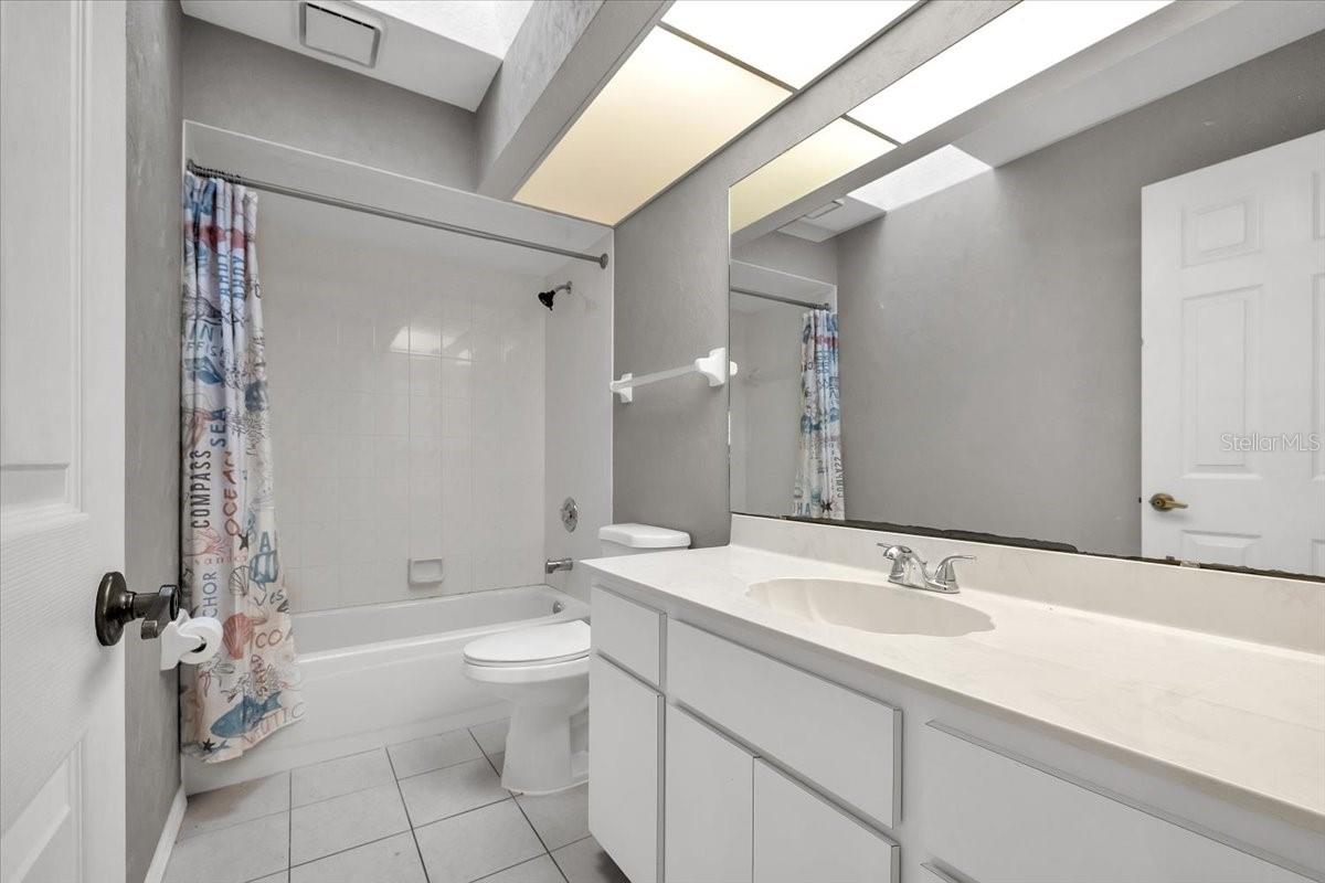 Image 44 of 81 For 272 Broadmoor Lane