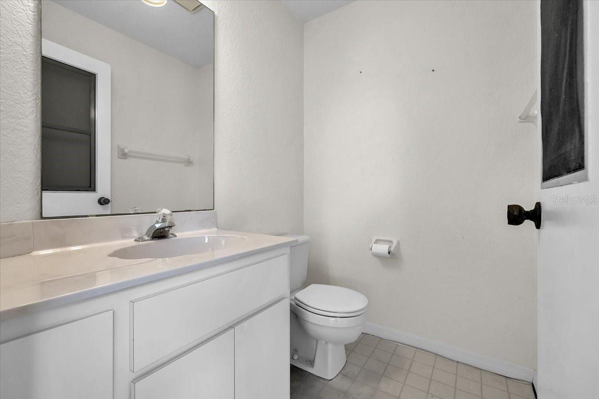 Image 53 of 81 For 272 Broadmoor Lane