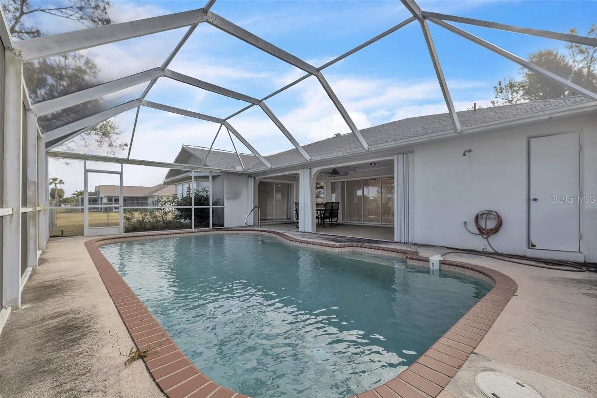 Image 56 of 81 For 272 Broadmoor Lane