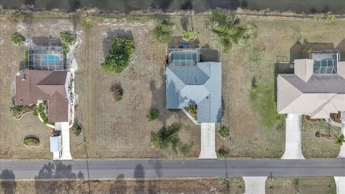 Image 66 of 81 For 272 Broadmoor Lane