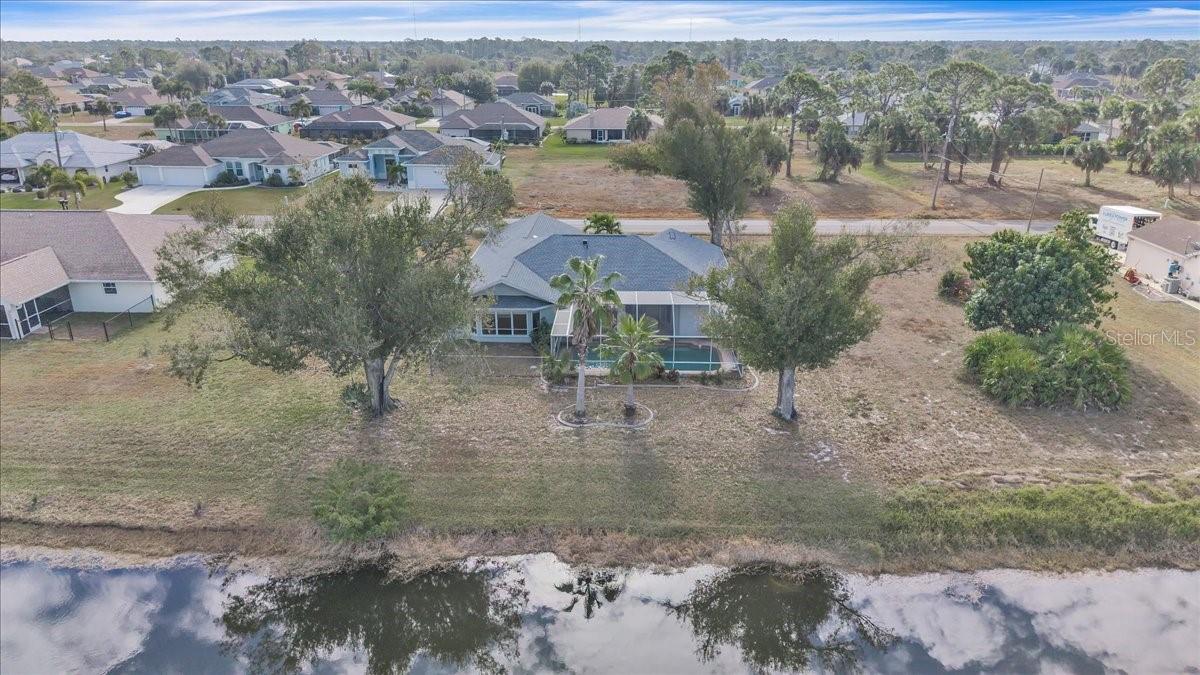 Image 68 of 81 For 272 Broadmoor Lane