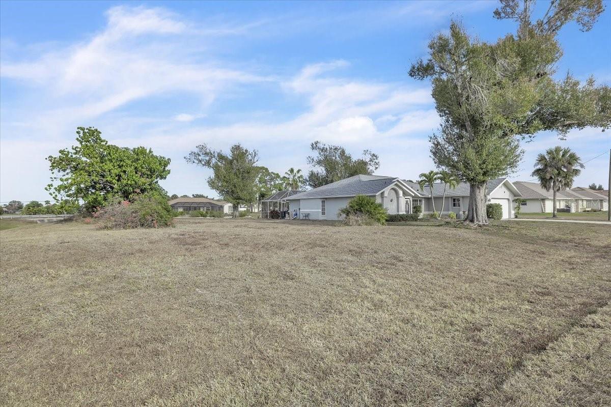 Image 78 of 81 For 272 Broadmoor Lane