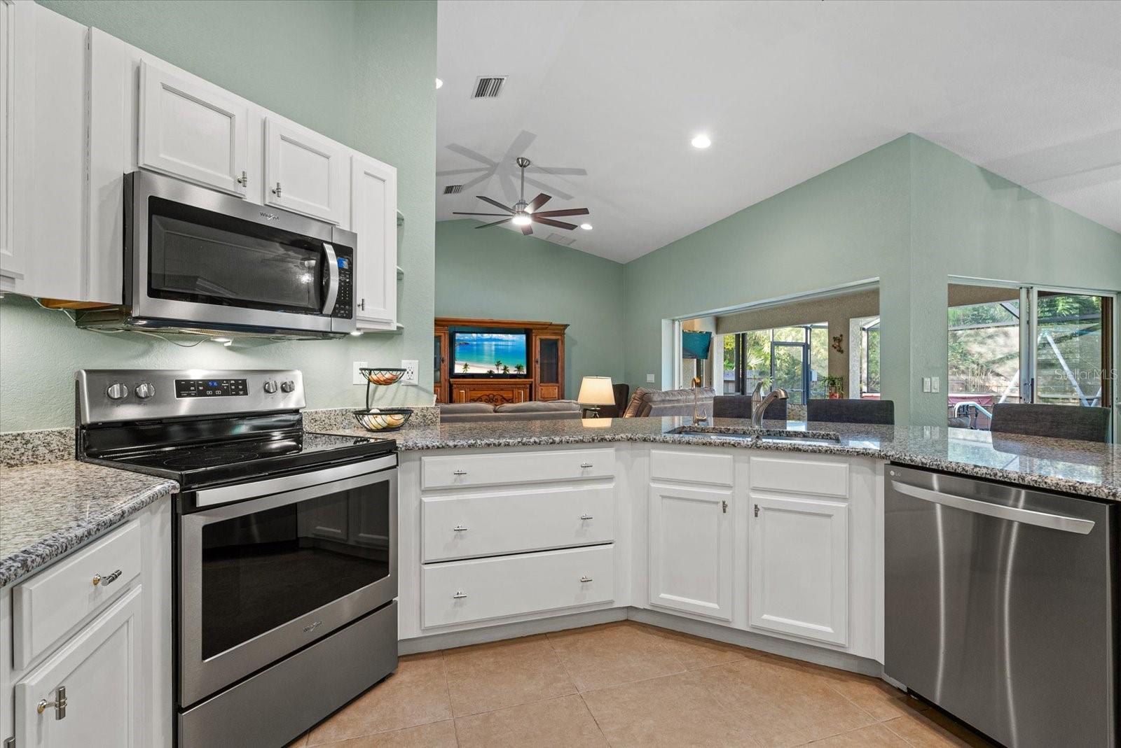 Image 14 of 56 For 1339 Richmar Street