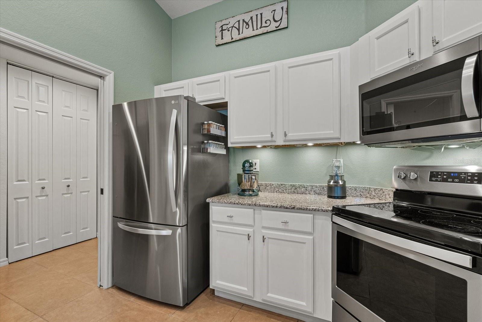 Image 15 of 56 For 1339 Richmar Street