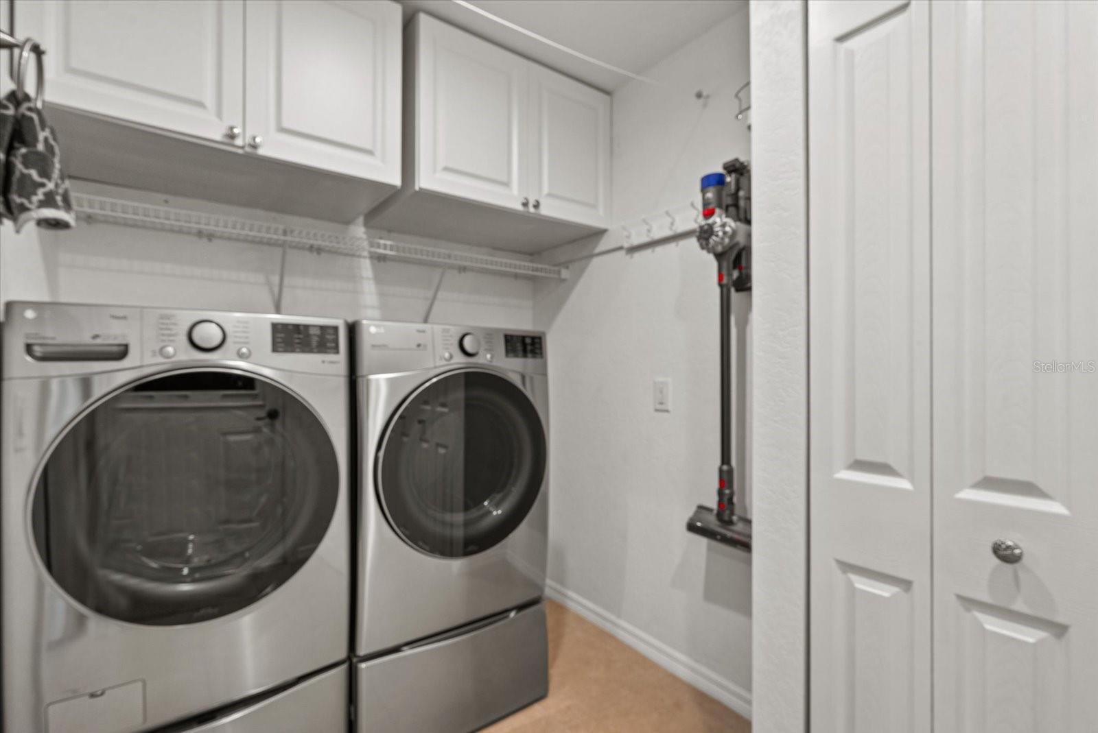 Image 18 of 56 For 1339 Richmar Street