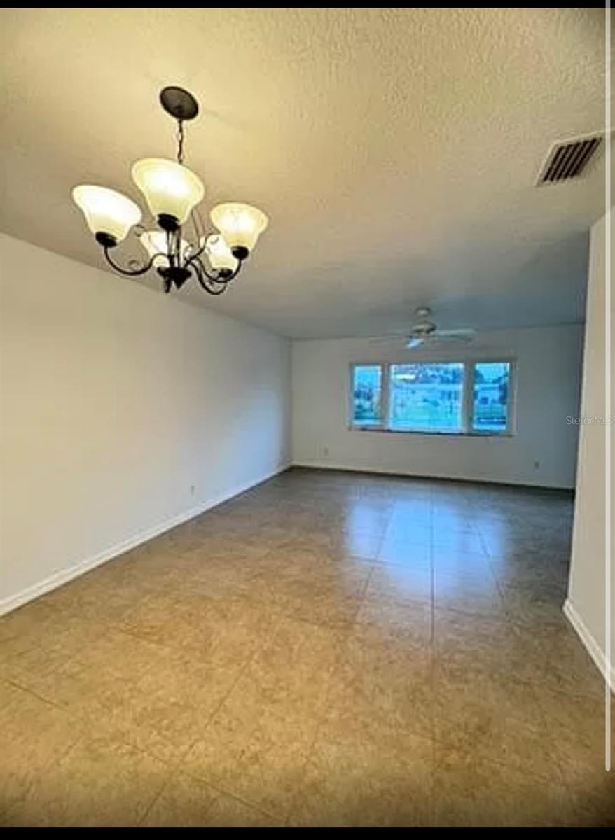 Image 4 of 17 For 2486 Caring Way 17a