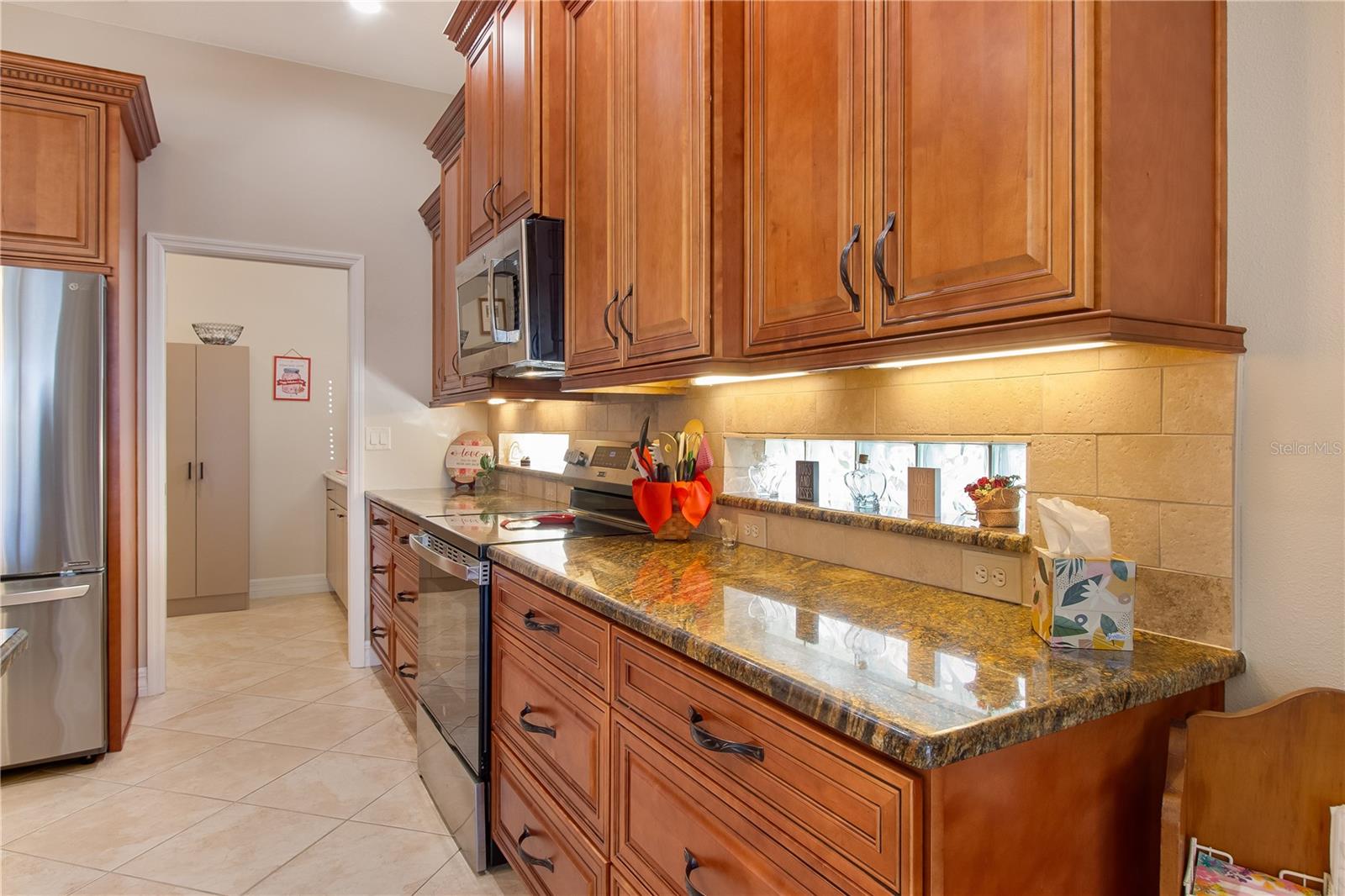 Image 12 of 42 For 8899 Eagle Bay Court