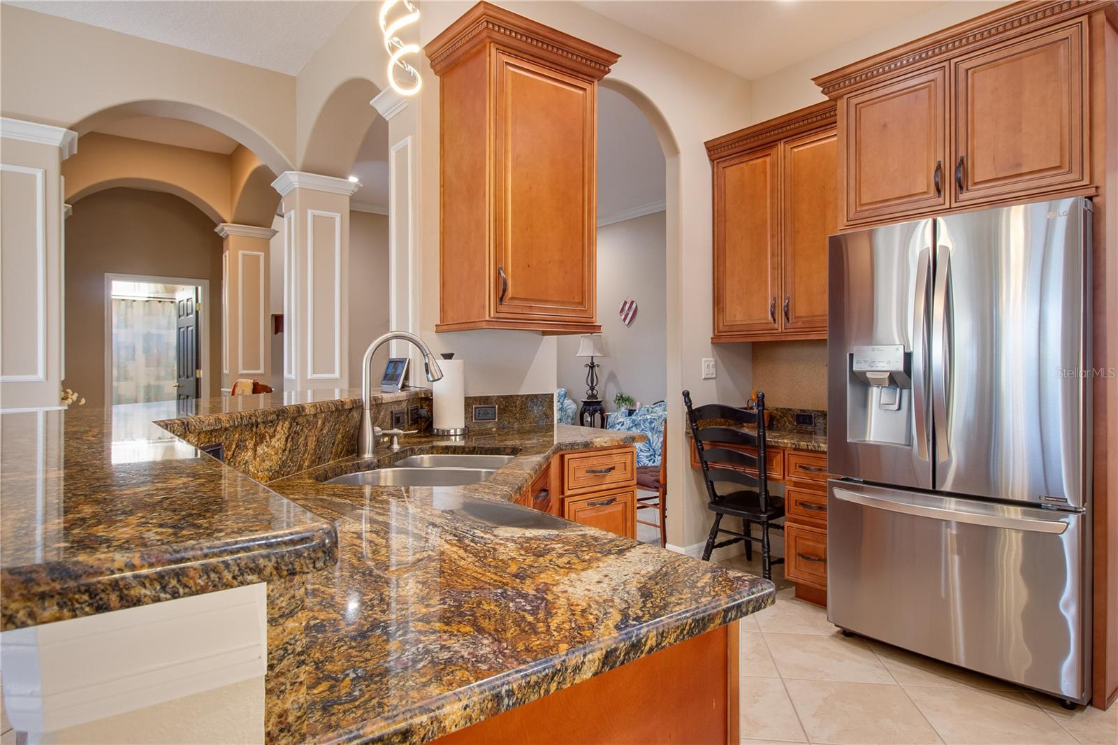 Image 13 of 42 For 8899 Eagle Bay Court