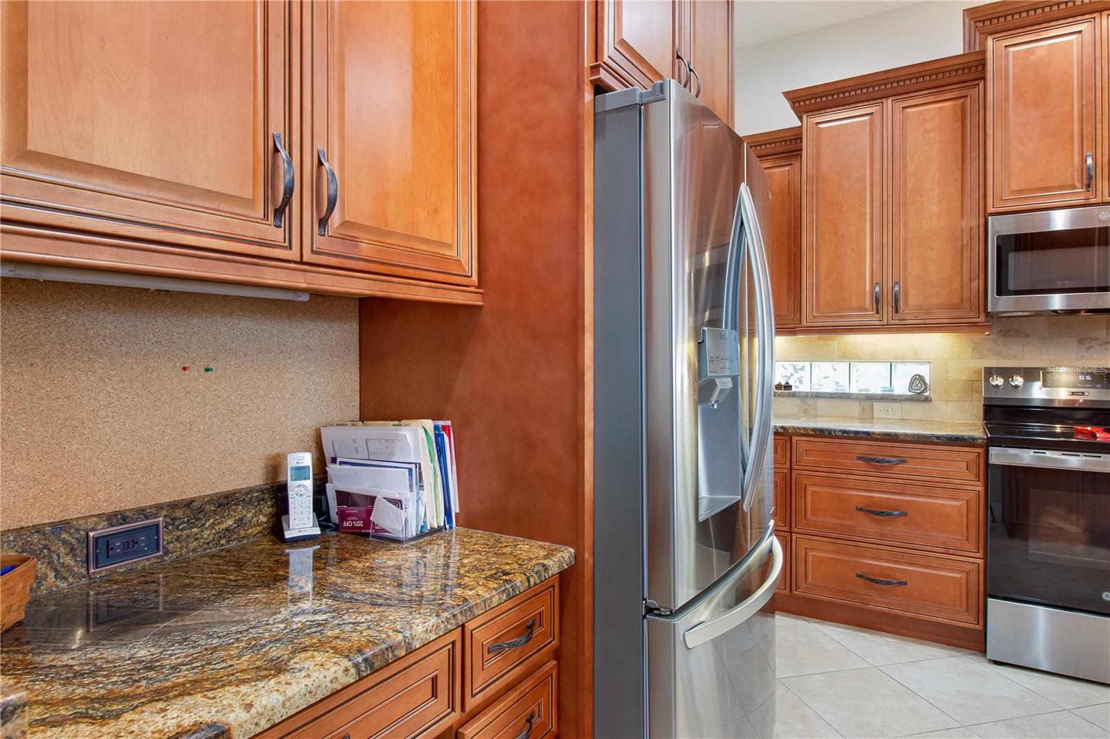 Image 16 of 42 For 8899 Eagle Bay Court