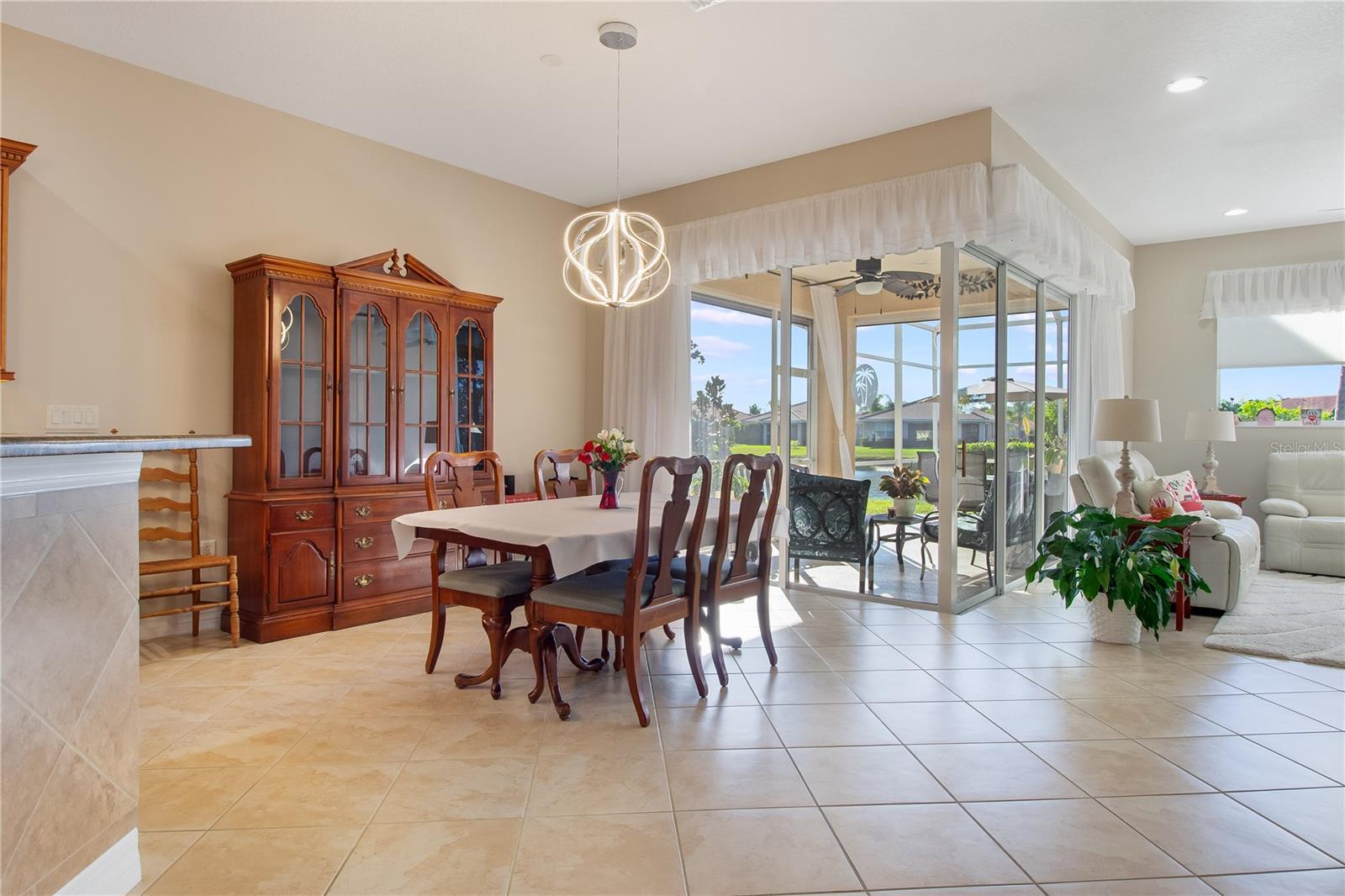 Image 19 of 42 For 8899 Eagle Bay Court