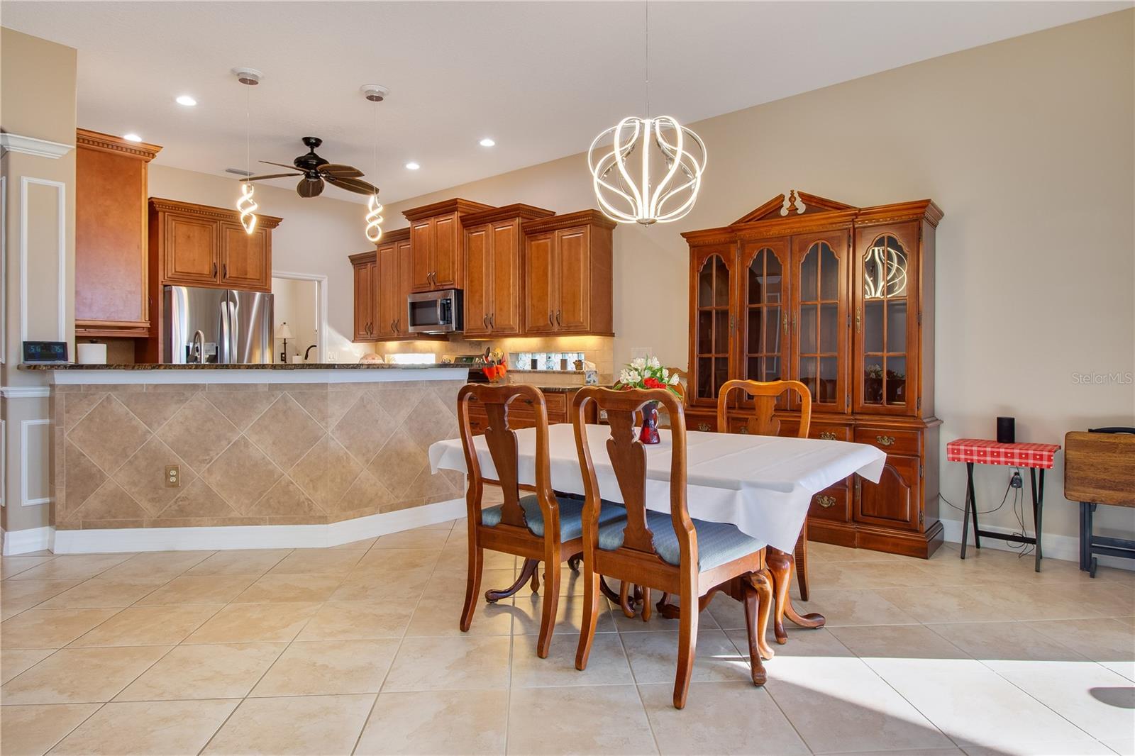 Image 20 of 42 For 8899 Eagle Bay Court