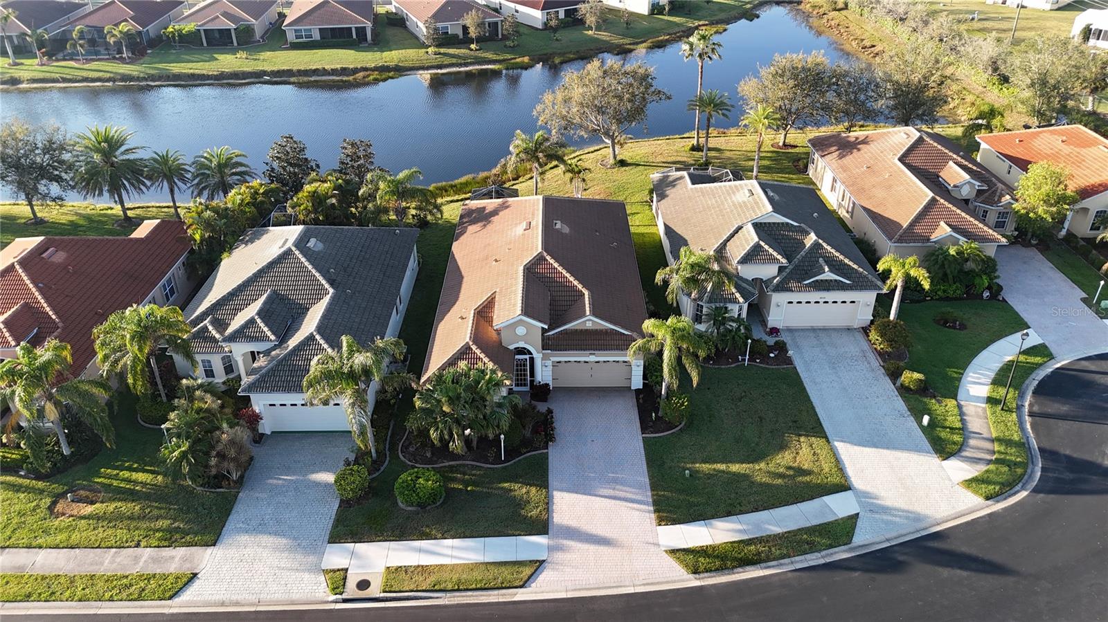 Image 5 of 42 For 8899 Eagle Bay Court