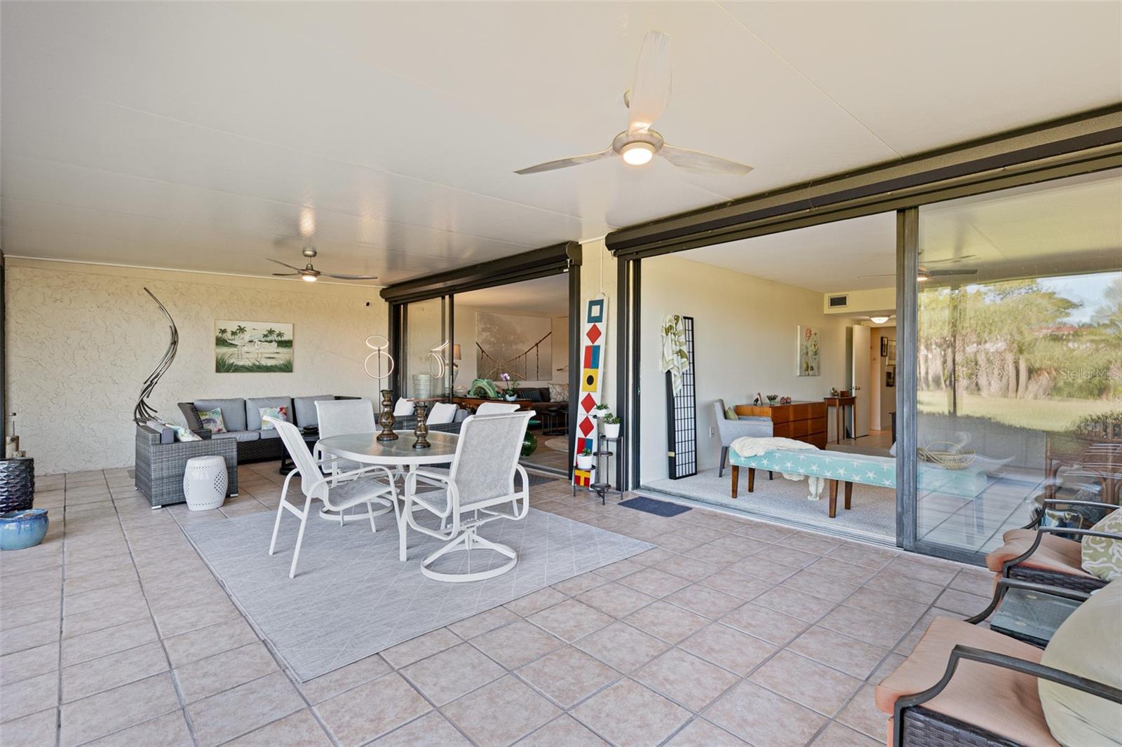 Listing photo id 14 for 3220 Southshore Drive 21a