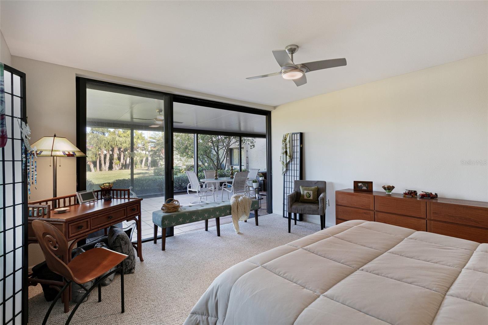 Listing photo id 20 for 3220 Southshore Drive 21a