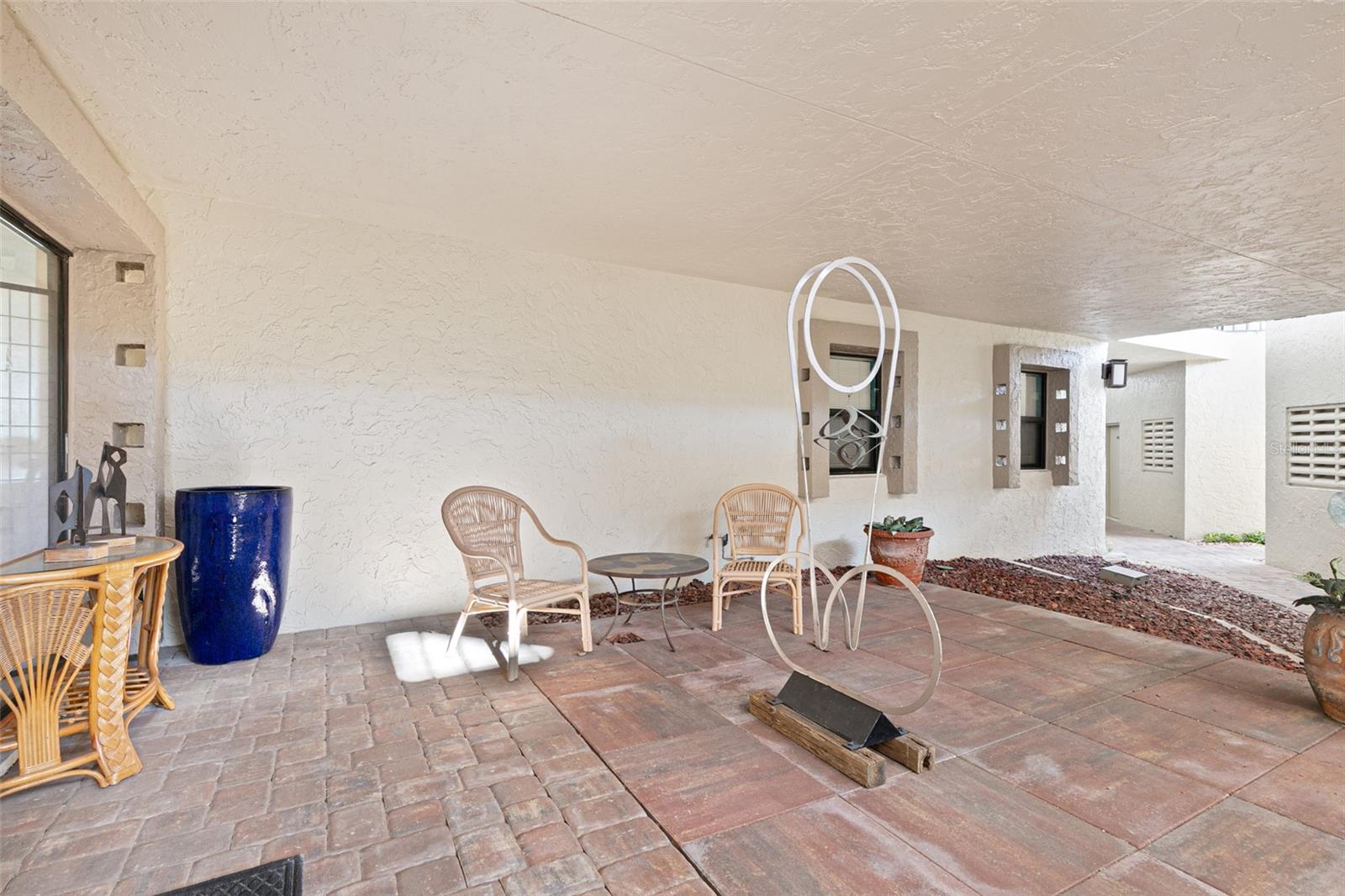 Listing photo id 33 for 3220 Southshore Drive 21a