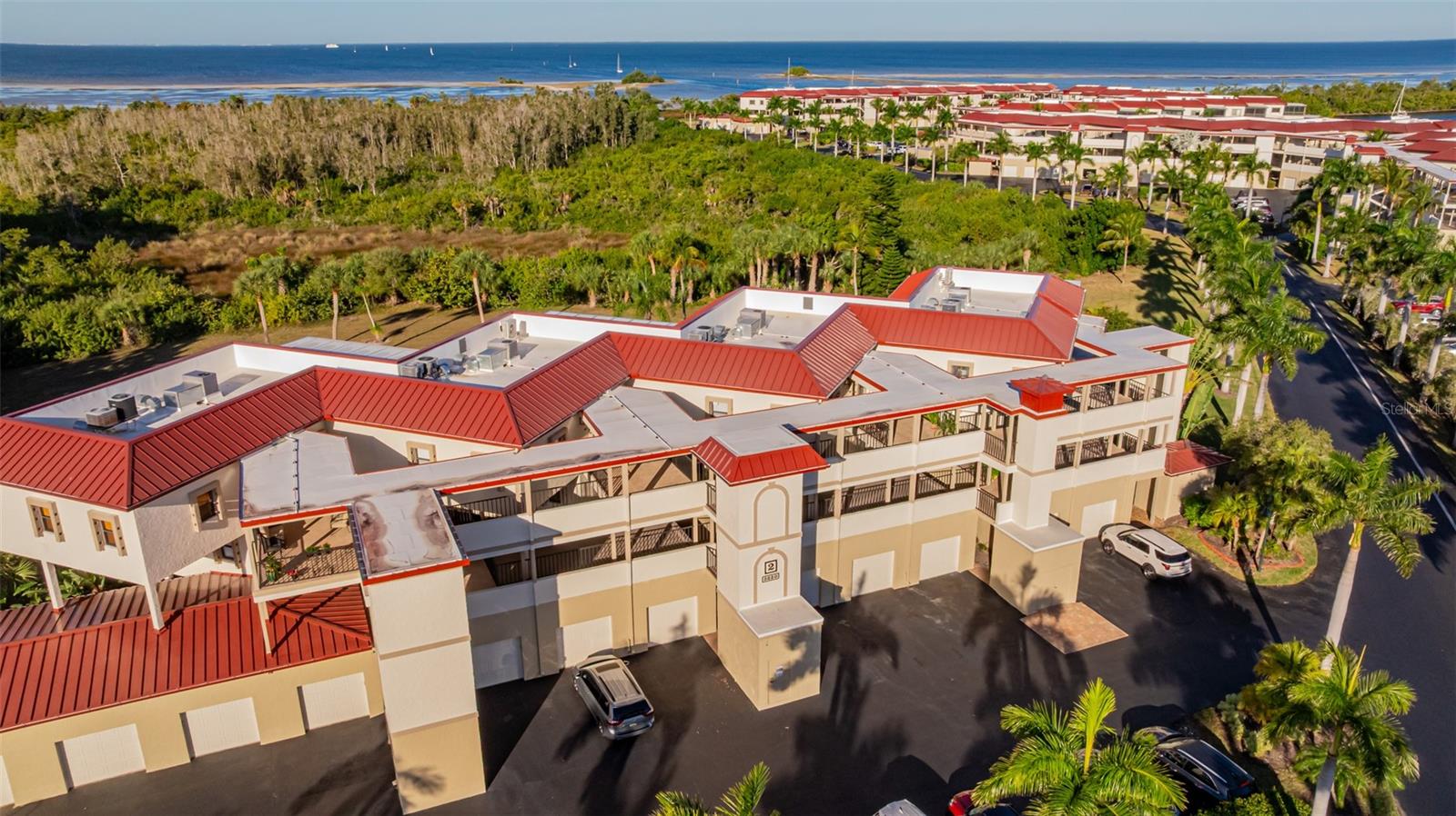 Listing photo id 37 for 3220 Southshore Drive 21a