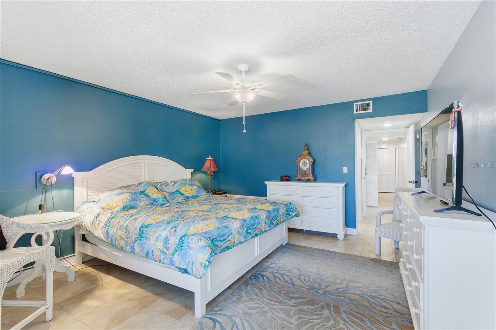 Image 21 of 33 For 3250 Southshore Drive 51b