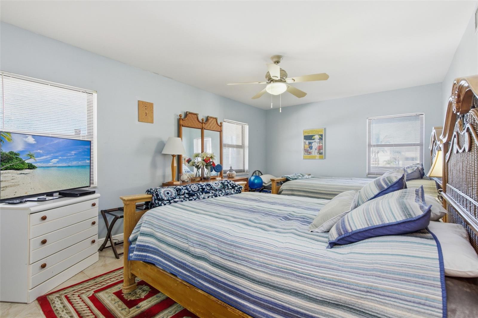 Image 29 of 33 For 3250 Southshore Drive 51b