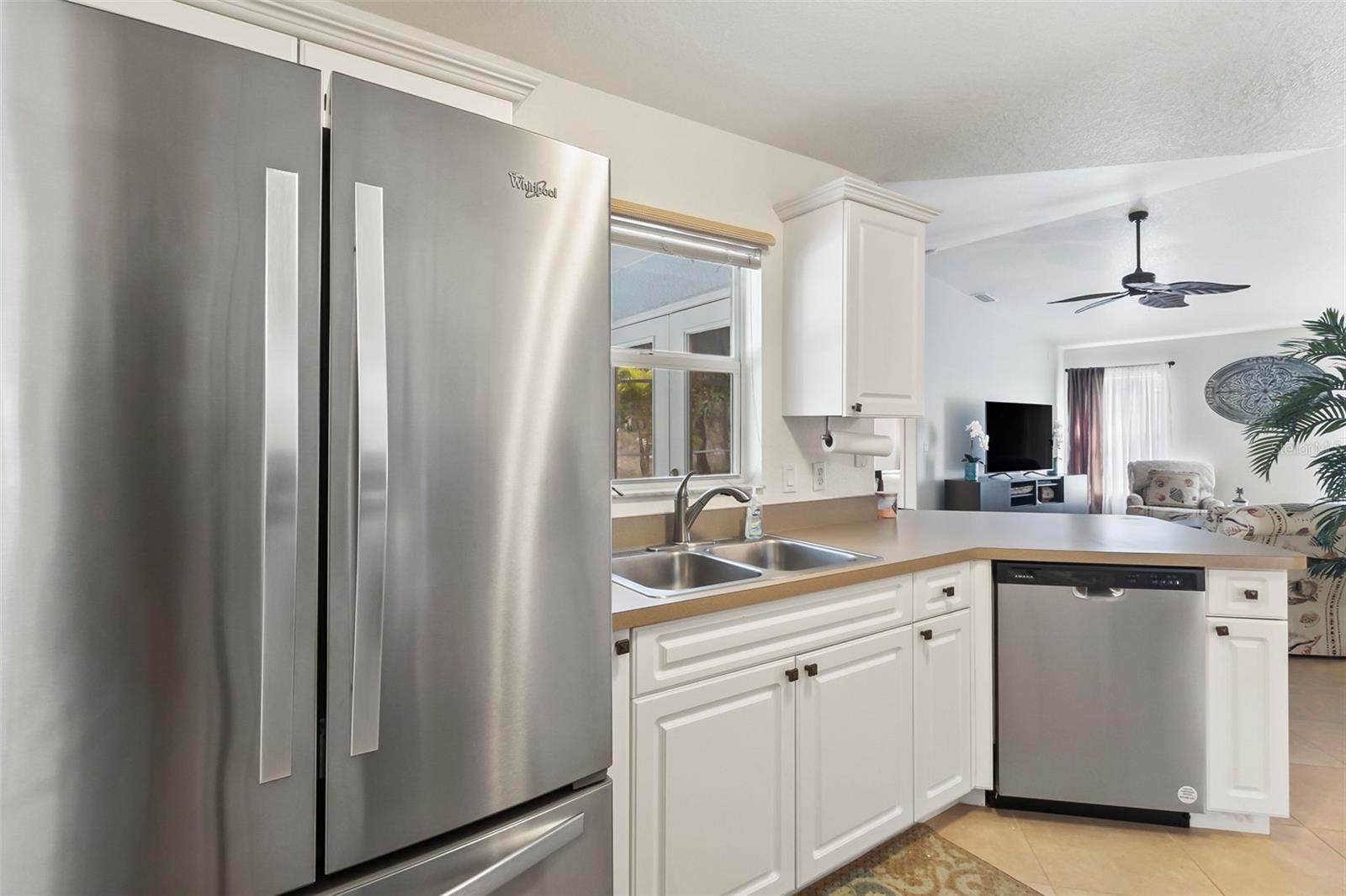 Image 12 of 40 For 1728 Kadashow Avenue