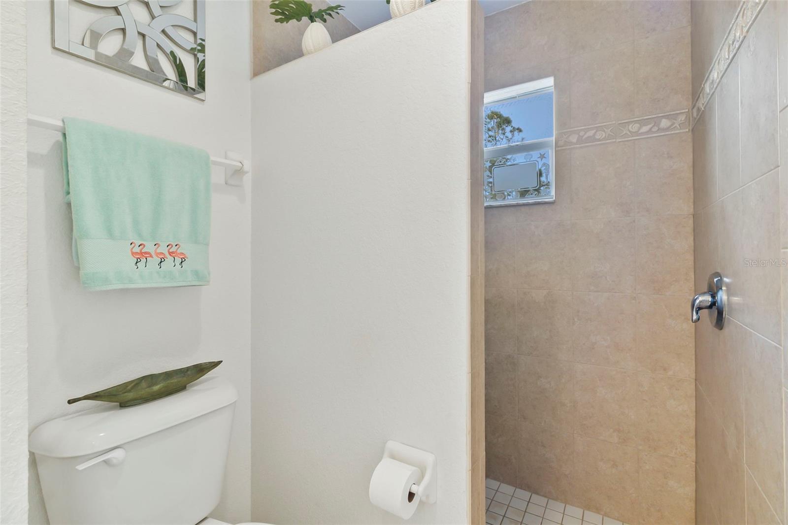 Image 32 of 40 For 1728 Kadashow Avenue