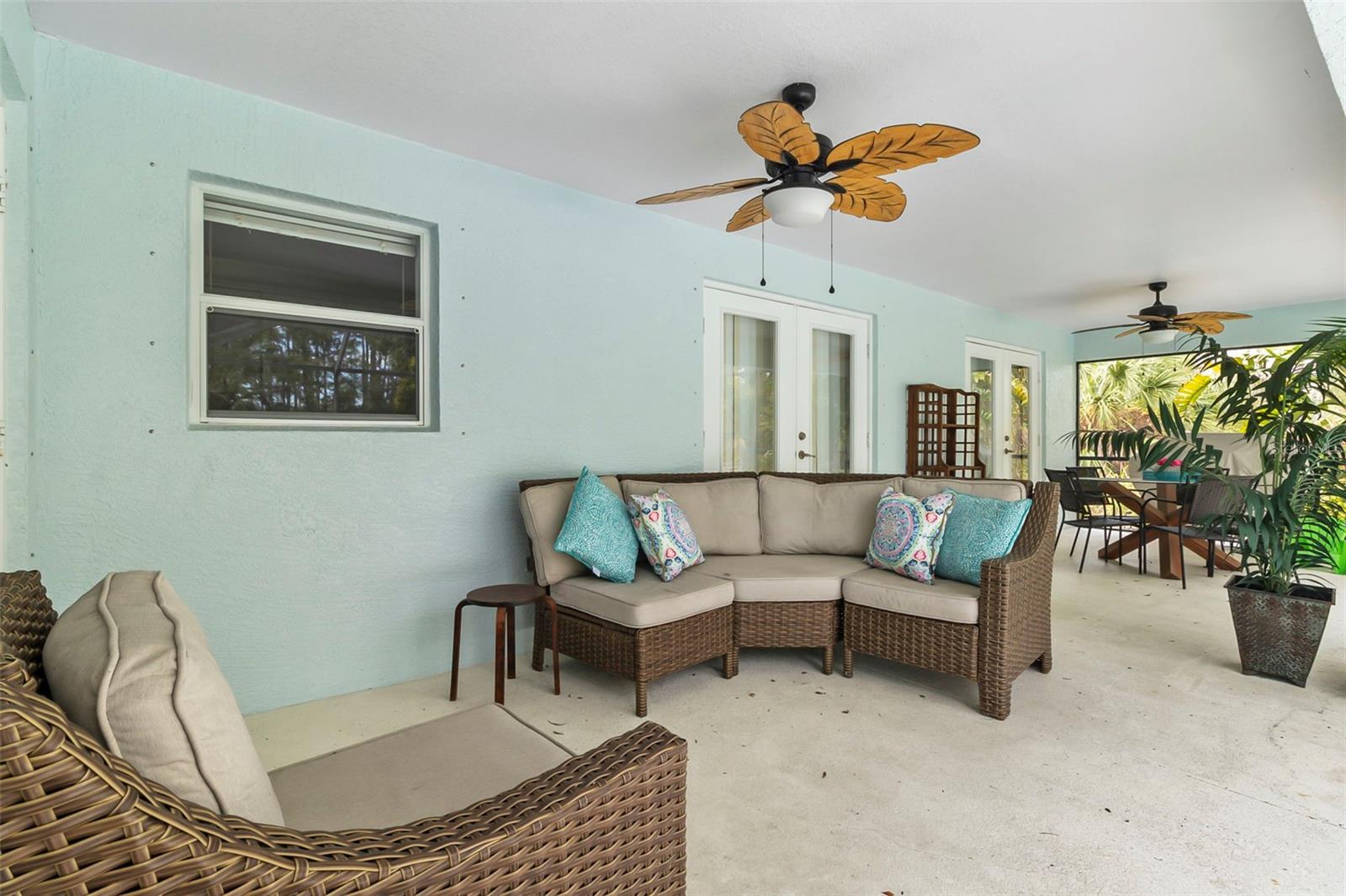 Image 34 of 40 For 1728 Kadashow Avenue