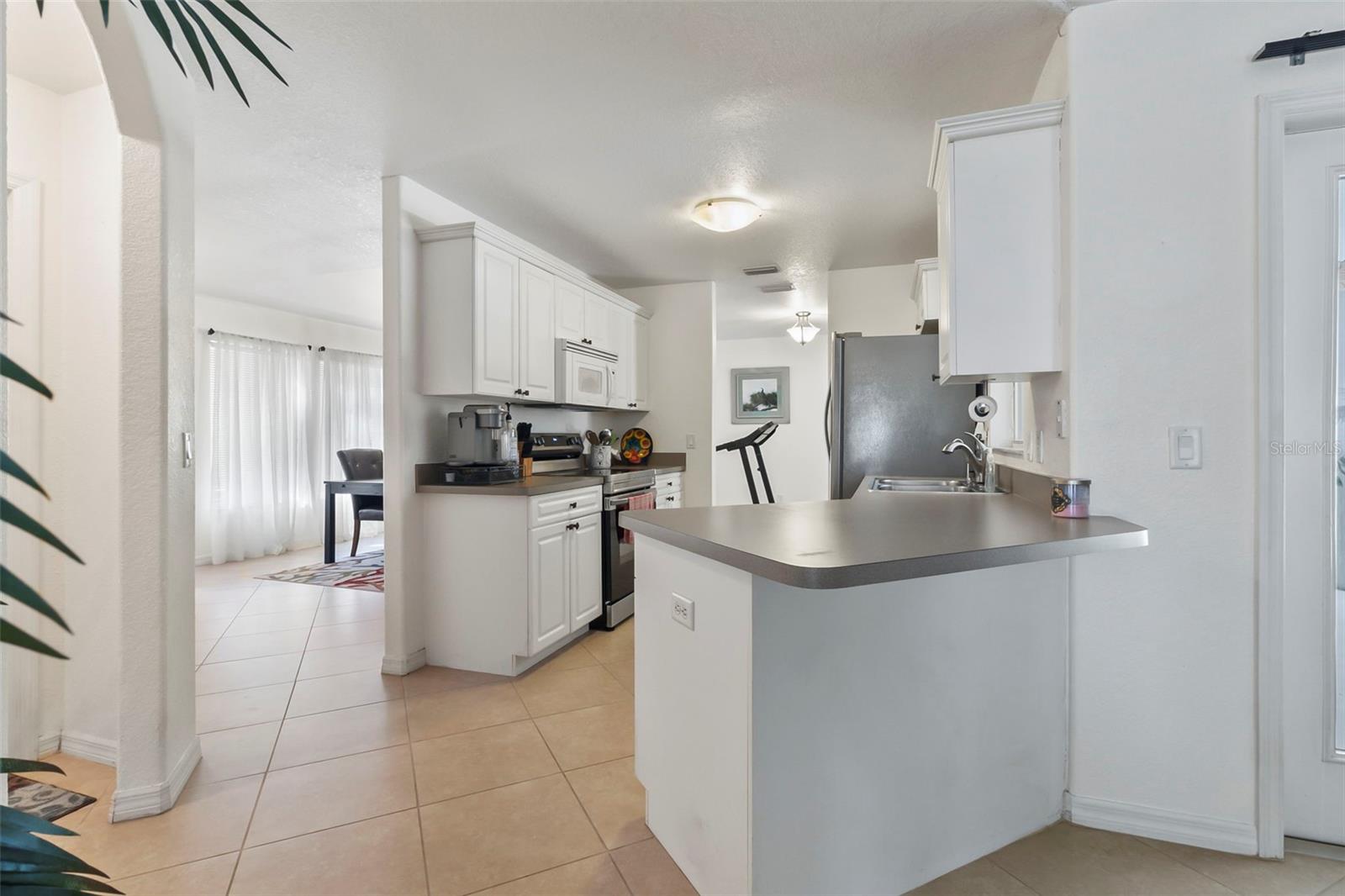 Image 9 of 40 For 1728 Kadashow Avenue