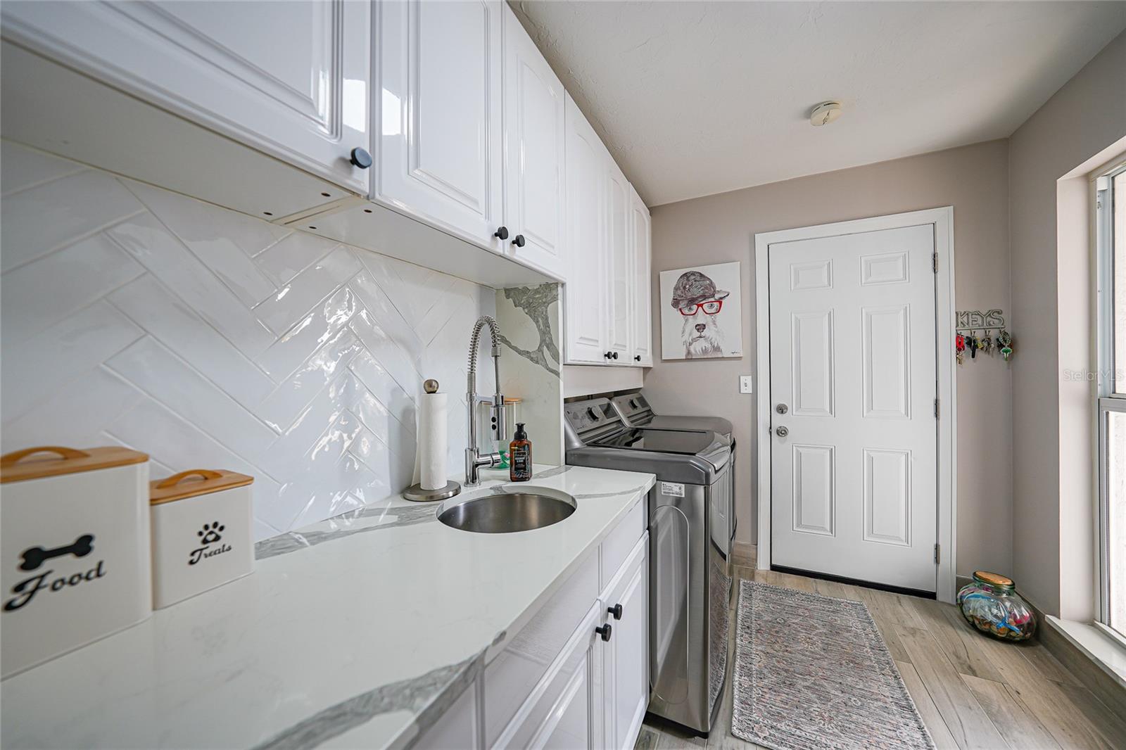 Image 15 of 66 For 1740 Aqui Esta Drive