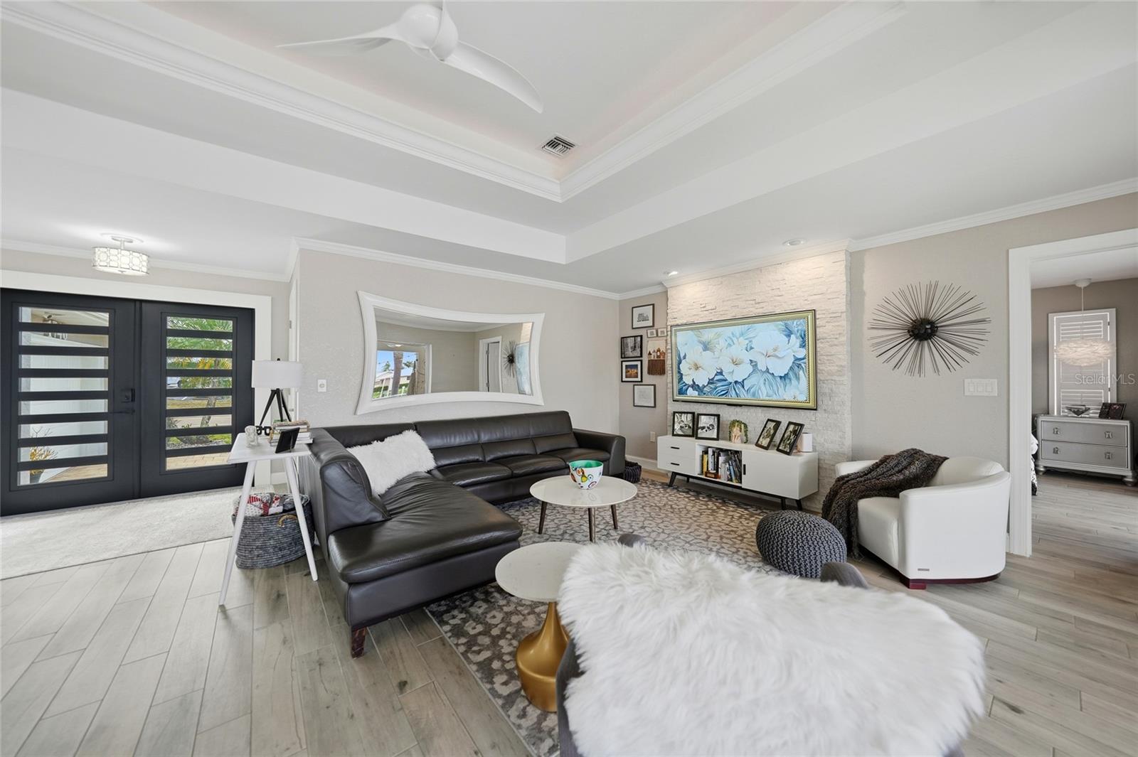 Image 5 of 66 For 1740 Aqui Esta Drive