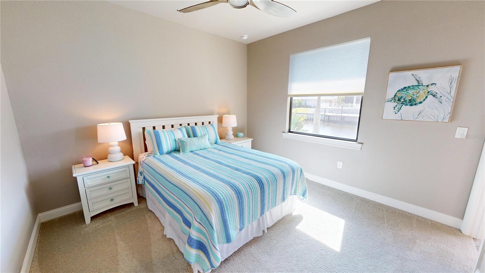 Image 21 of 50 For 17350 Bayharbor Circle