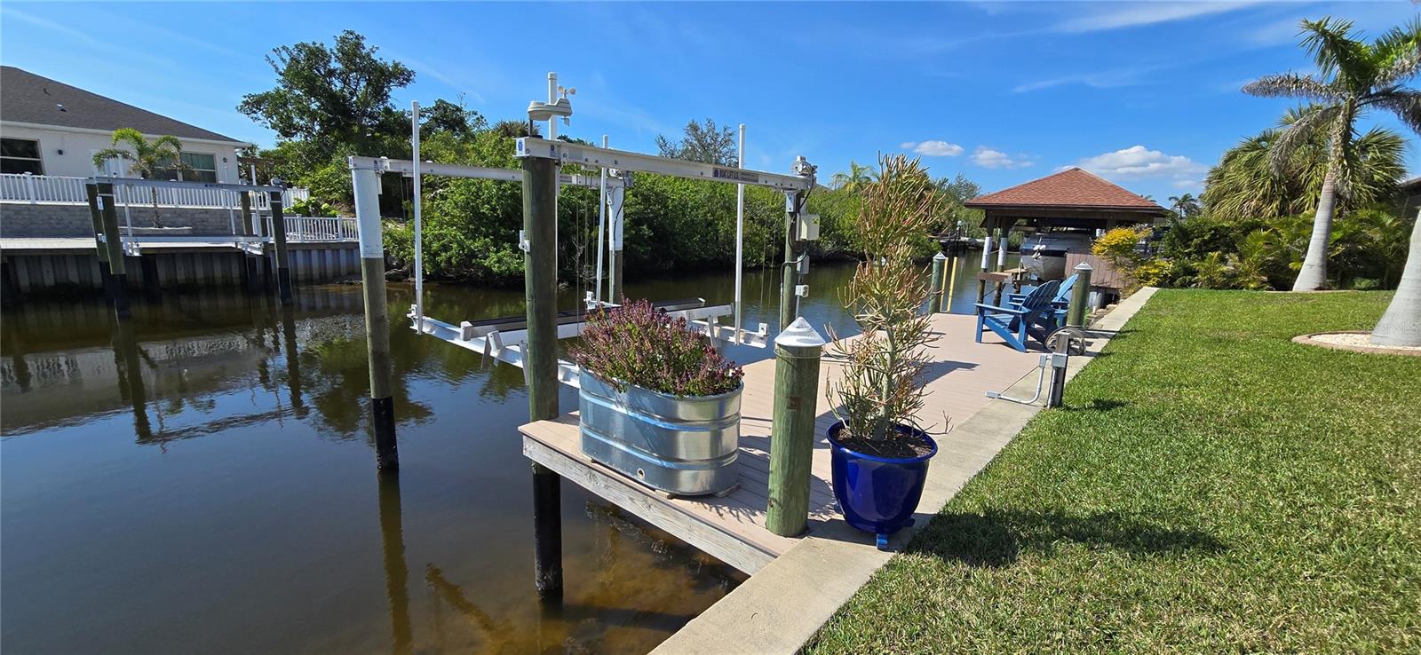 Image 39 of 50 For 17350 Bayharbor Circle