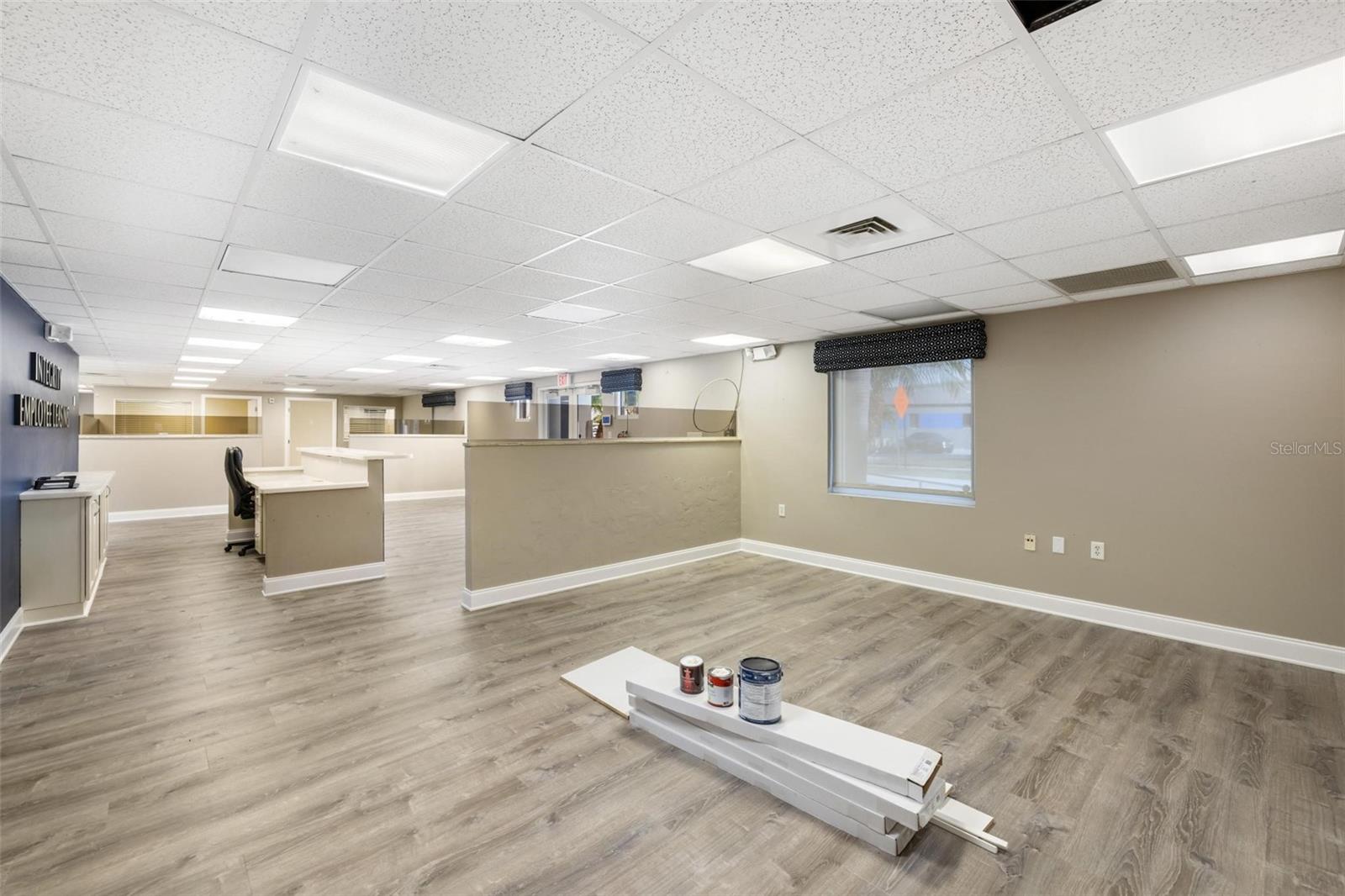 Image 10 of 49 For 128 Charlotte Avenue