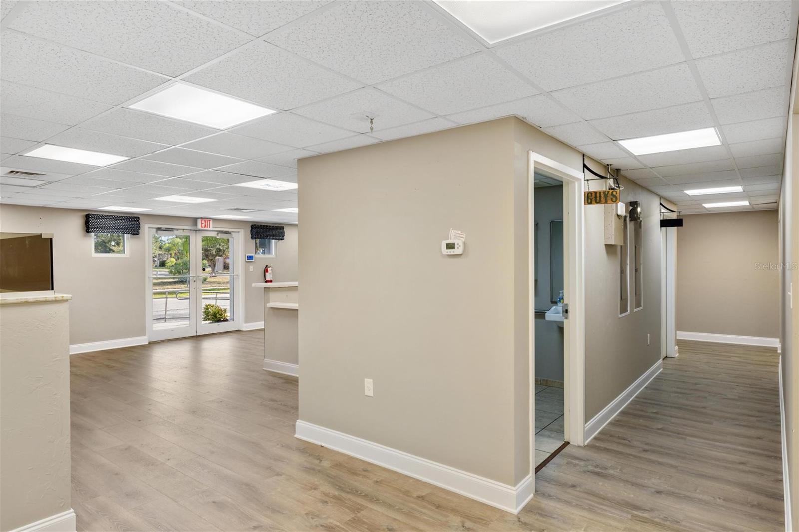 Image 32 of 49 For 128 Charlotte Avenue