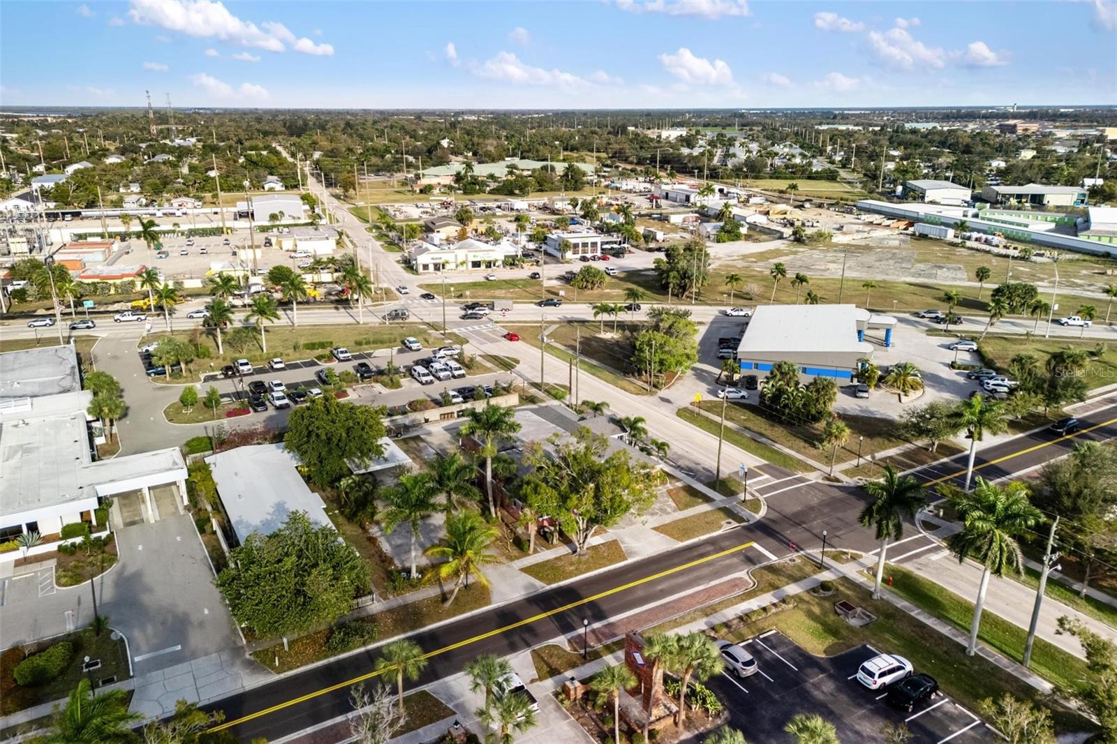 Image 41 of 49 For 128 Charlotte Avenue