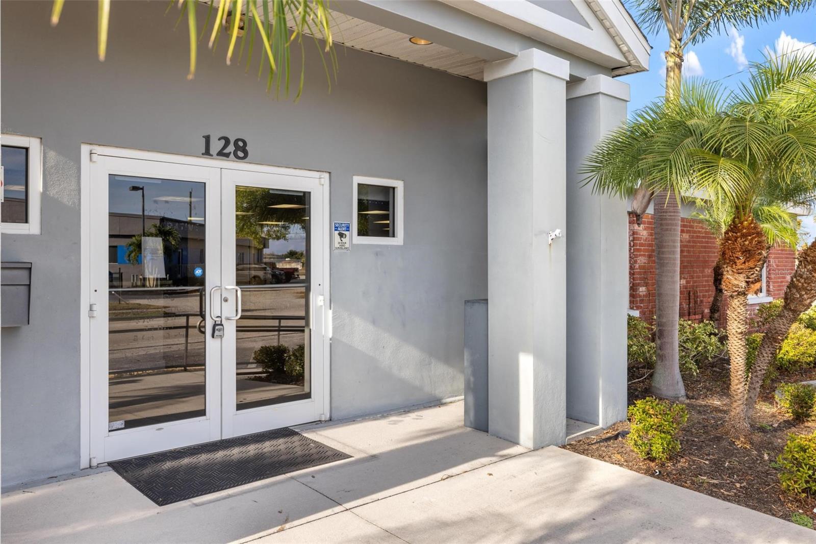 Image 42 of 49 For 128 Charlotte Avenue