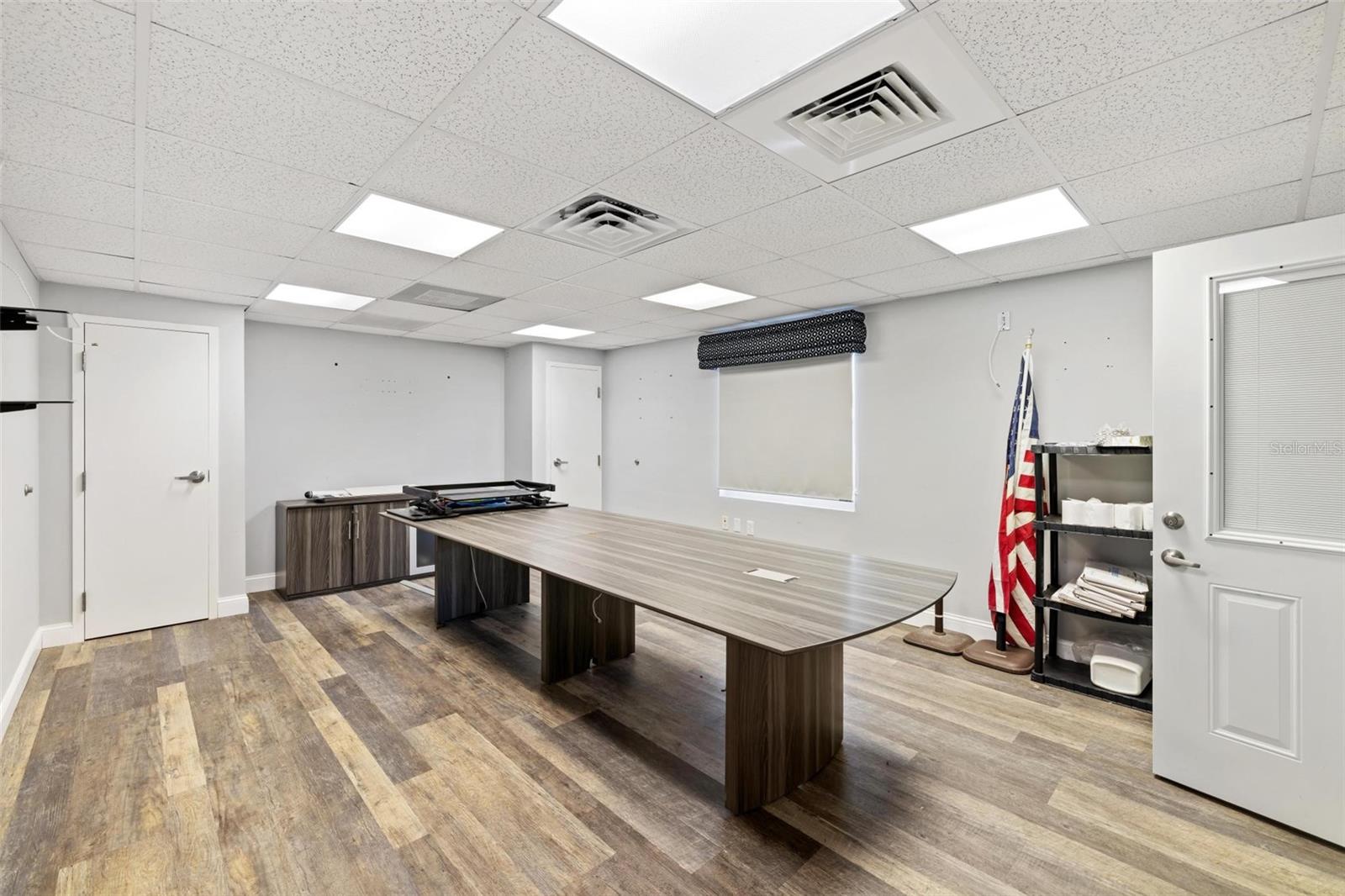 Image 6 of 49 For 128 Charlotte Avenue