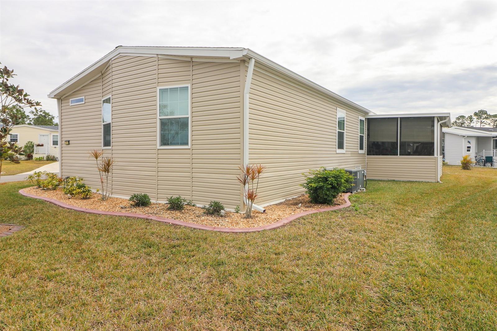 Image 2 of 44 For 12116 Sw County Rd. 769  106