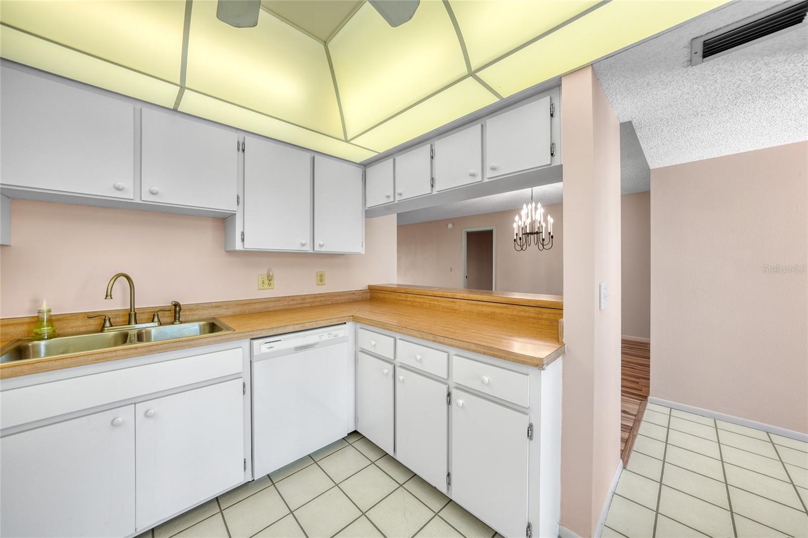 Image 12 of 31 For 1088 Bird Bay Way 307