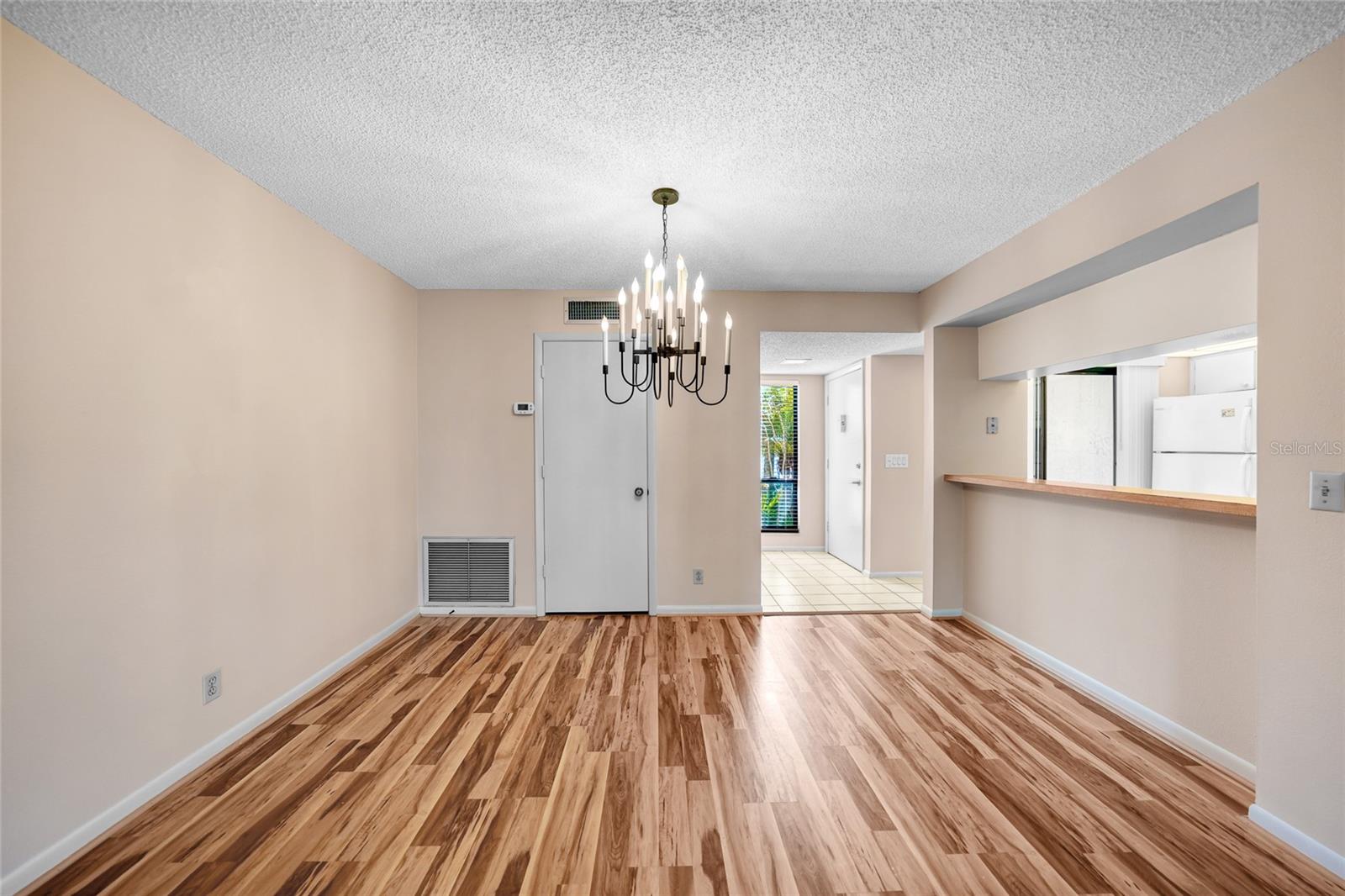 Image 13 of 31 For 1088 Bird Bay Way 307