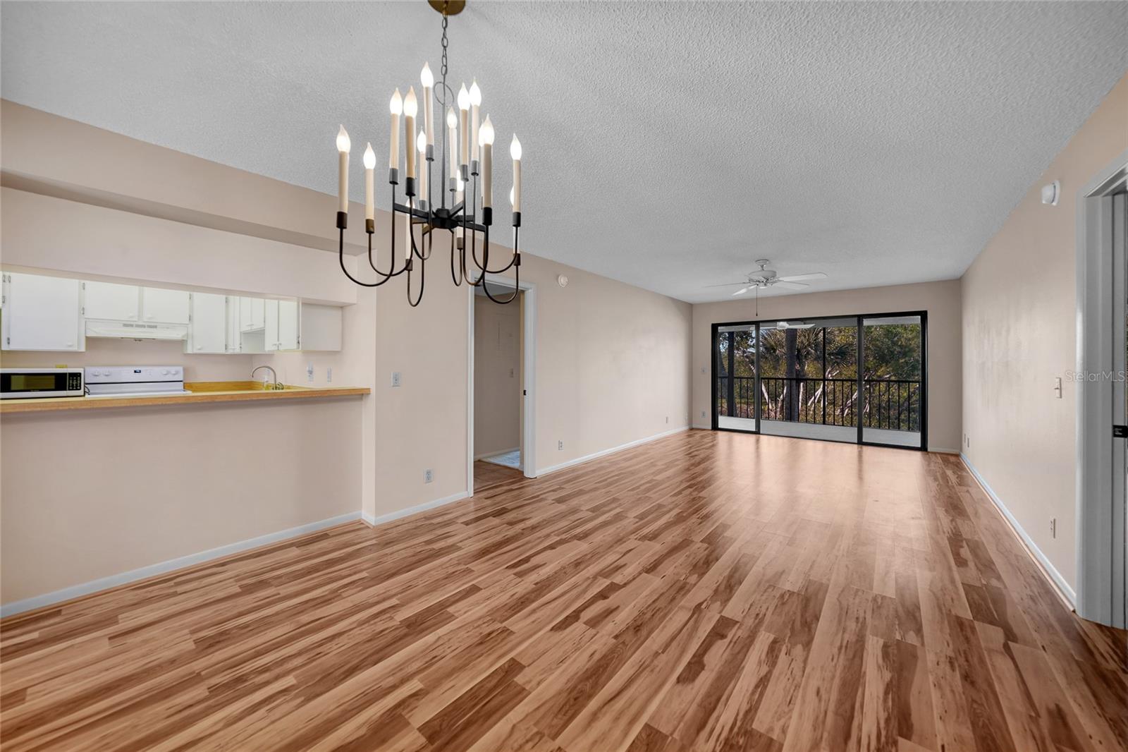 Image 14 of 31 For 1088 Bird Bay Way 307