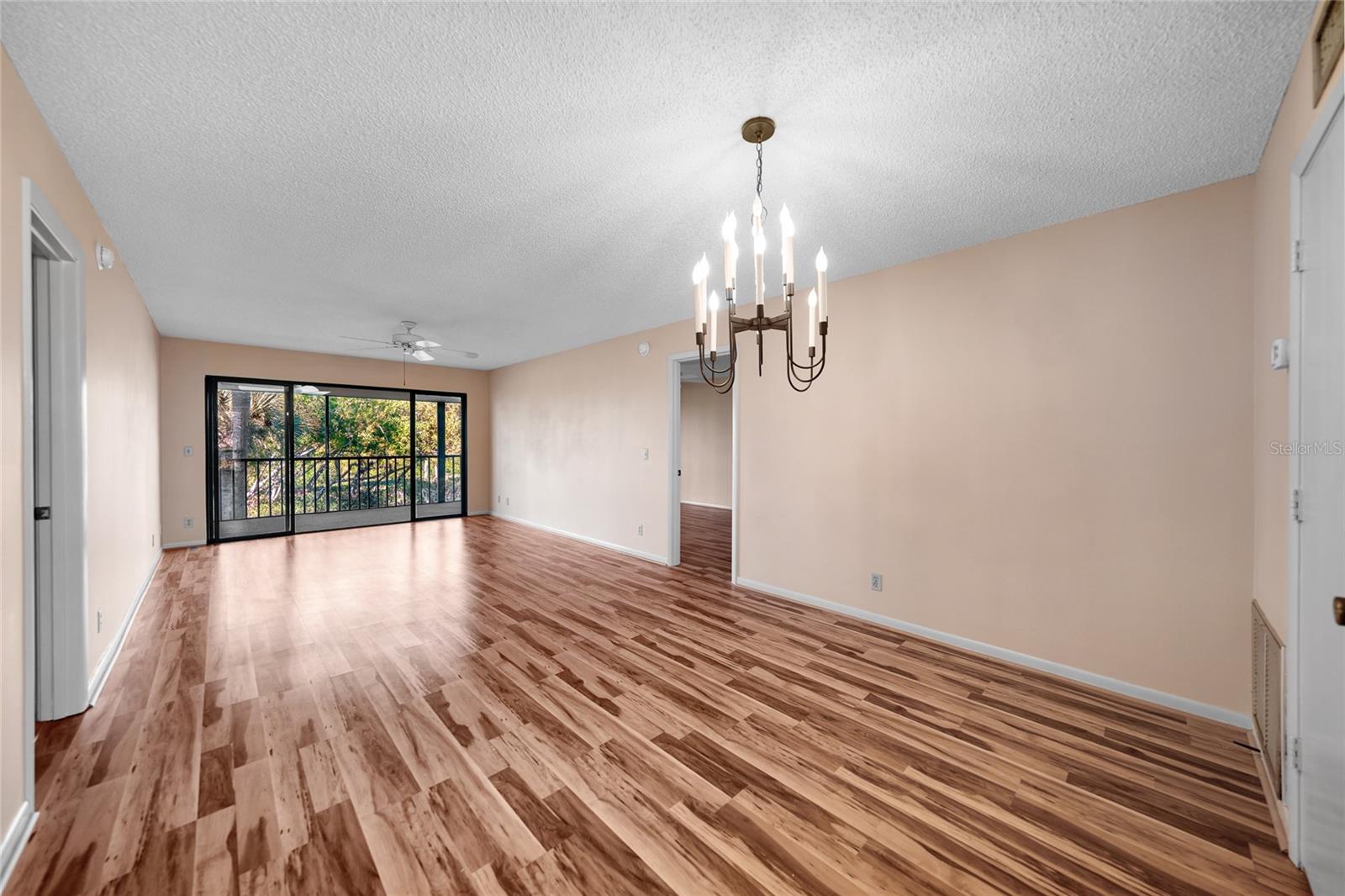 Image 16 of 31 For 1088 Bird Bay Way 307