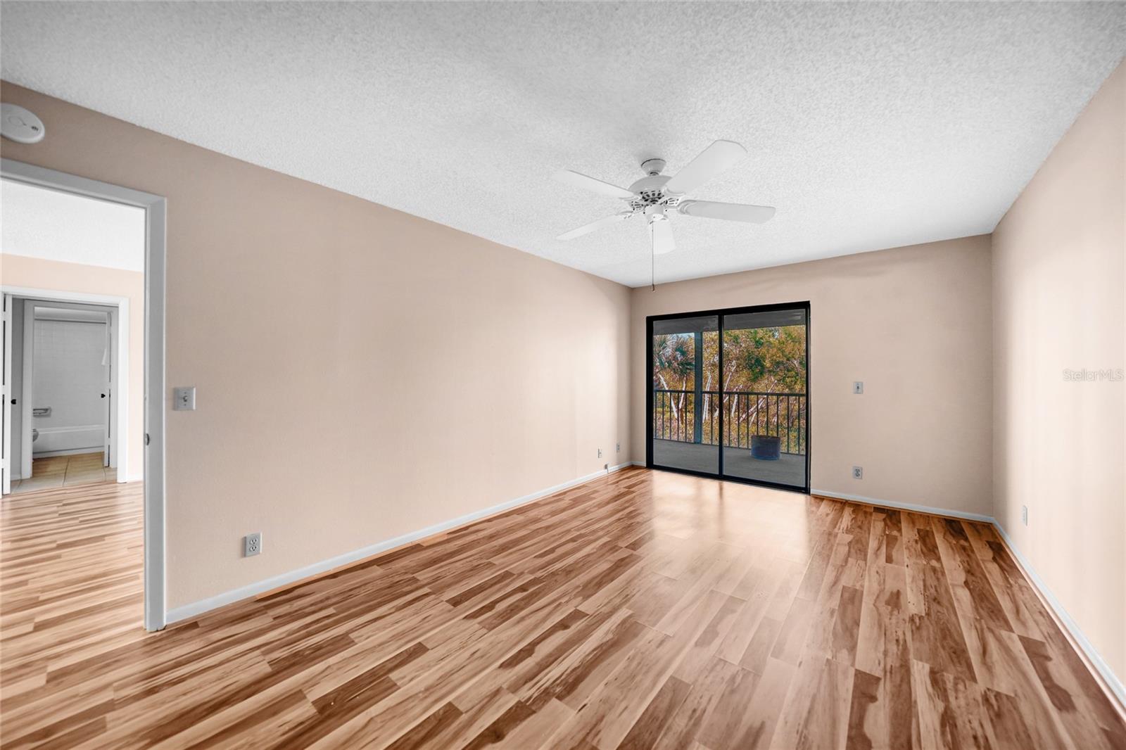 Image 17 of 31 For 1088 Bird Bay Way 307