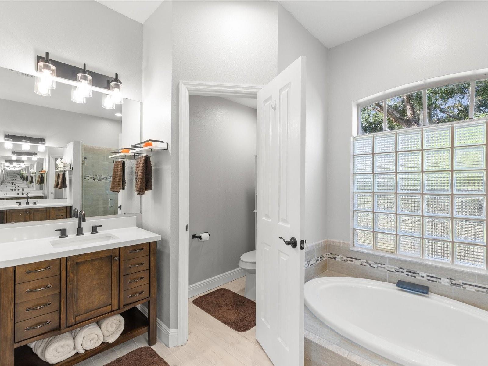 Image 16 of 62 For 19719 Spring Willow Court