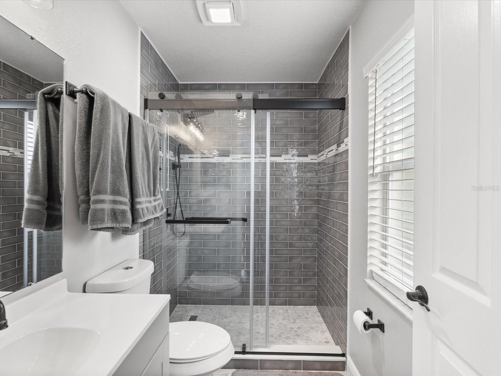 Image 36 of 62 For 19719 Spring Willow Court