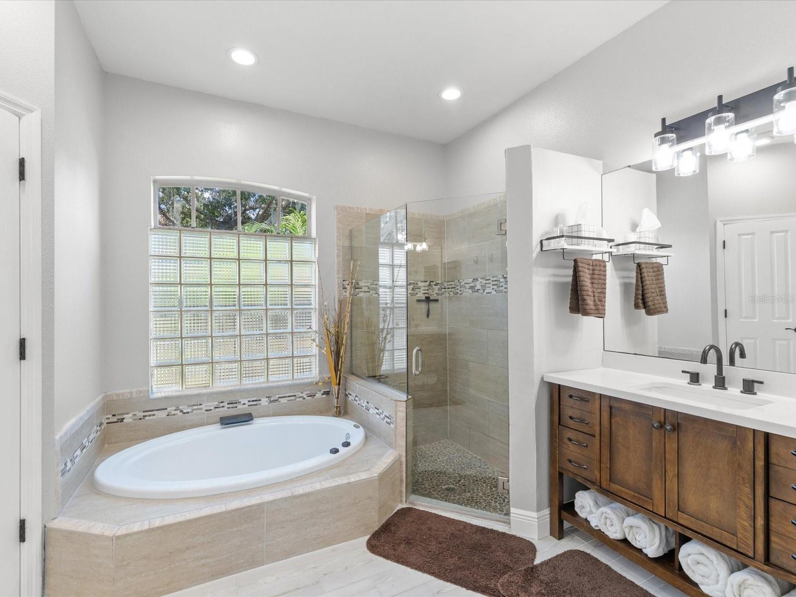 Image 5 of 62 For 19719 Spring Willow Court